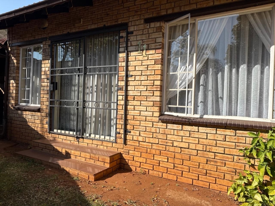 2 Bedroom Property for Sale in Safari Gardens North West